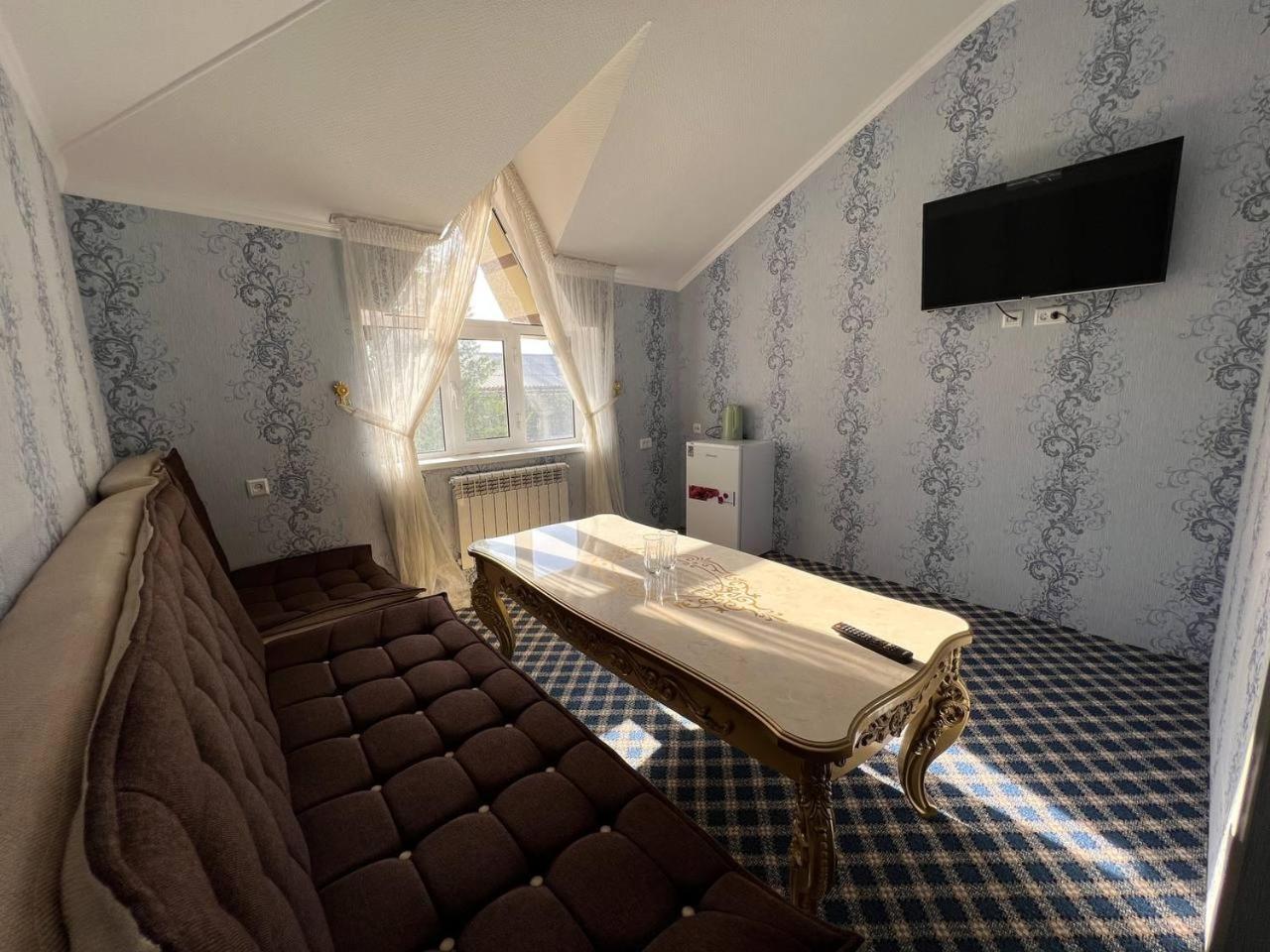 Orom Hotel Fergana Kültér fotó