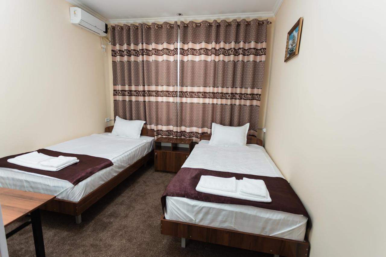 Orom Hotel Fergana Kültér fotó